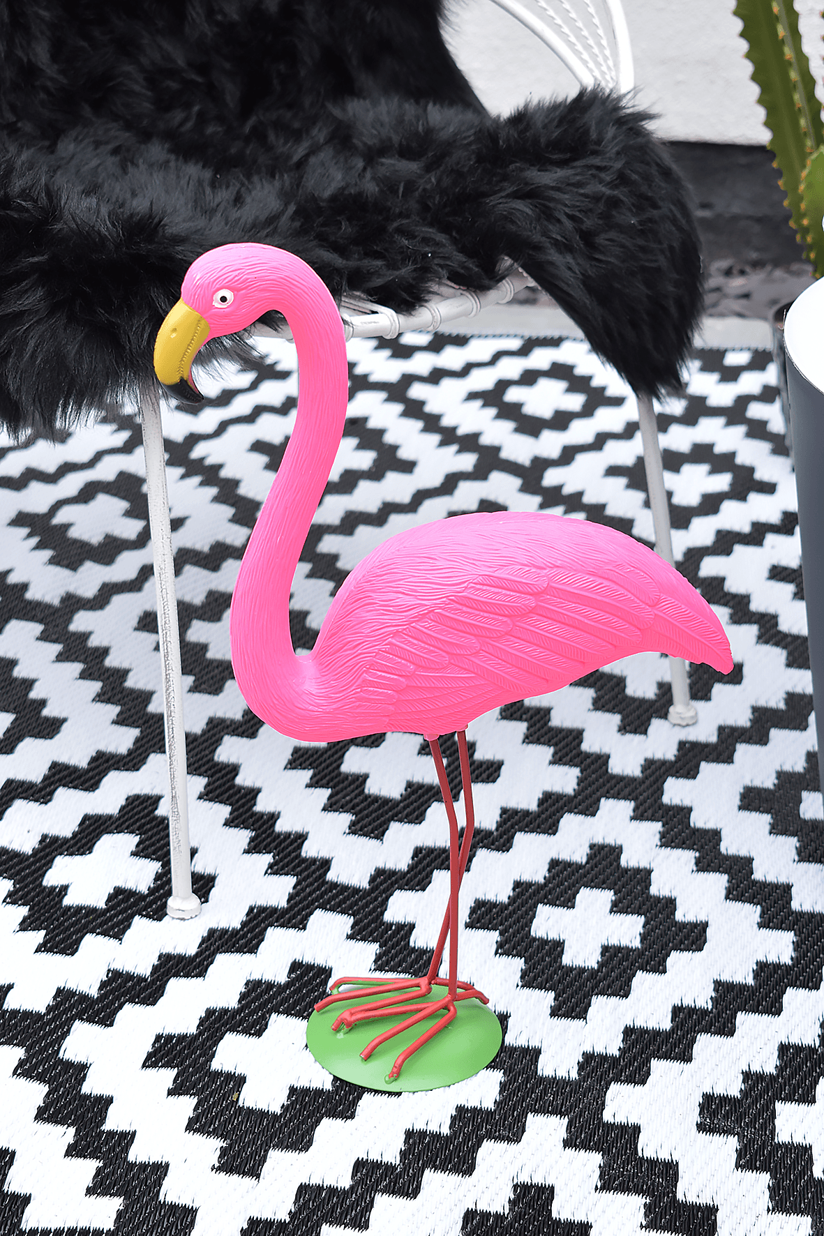 flamingo garden ornament