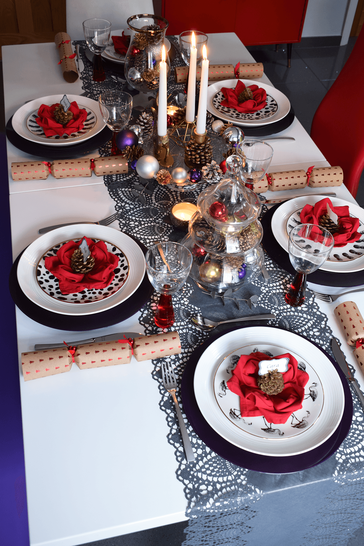Glam Colour Christmas Table Setting