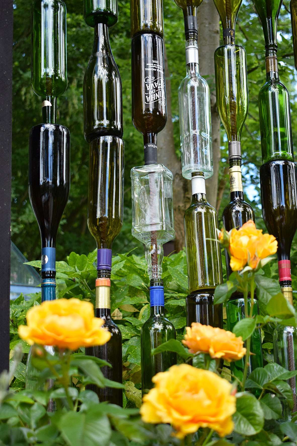 How to make an outdoor wine bottle screen
