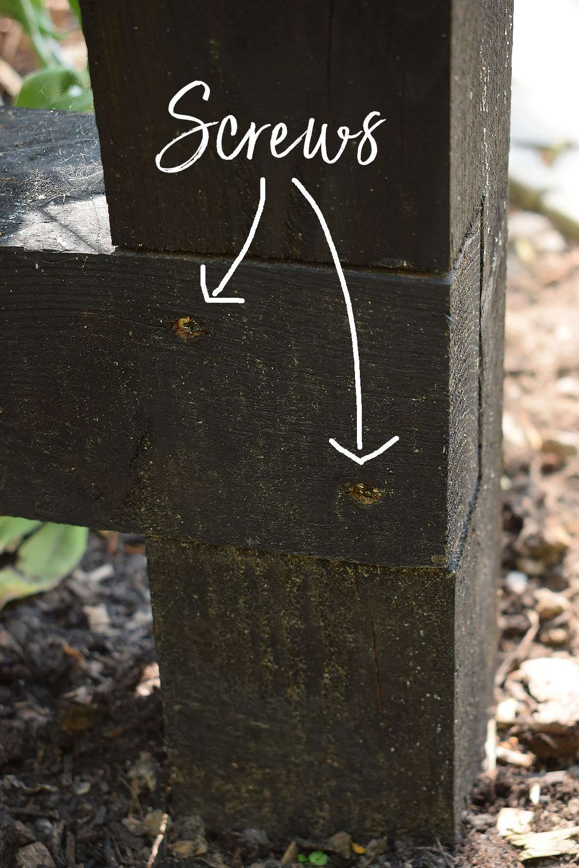 How to make an outdoor wine bottle screen